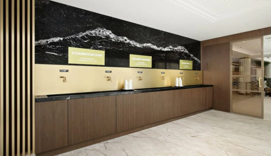 Бювет с минеральной водой